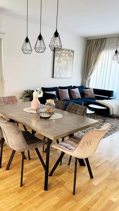 New Modern Accommodation In City Metković Buitenkant foto